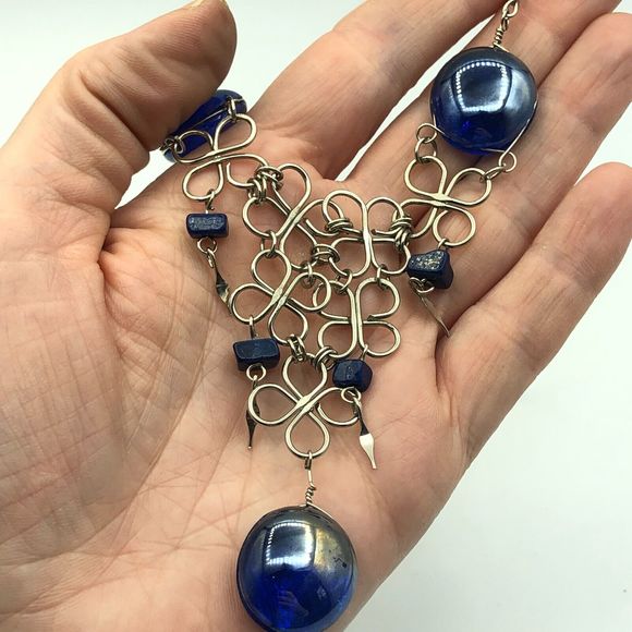 VINTAGE Silver Tone & Blue Floral Bib Necklace Retro Statement Pretty Festival - Picture 7 of 15